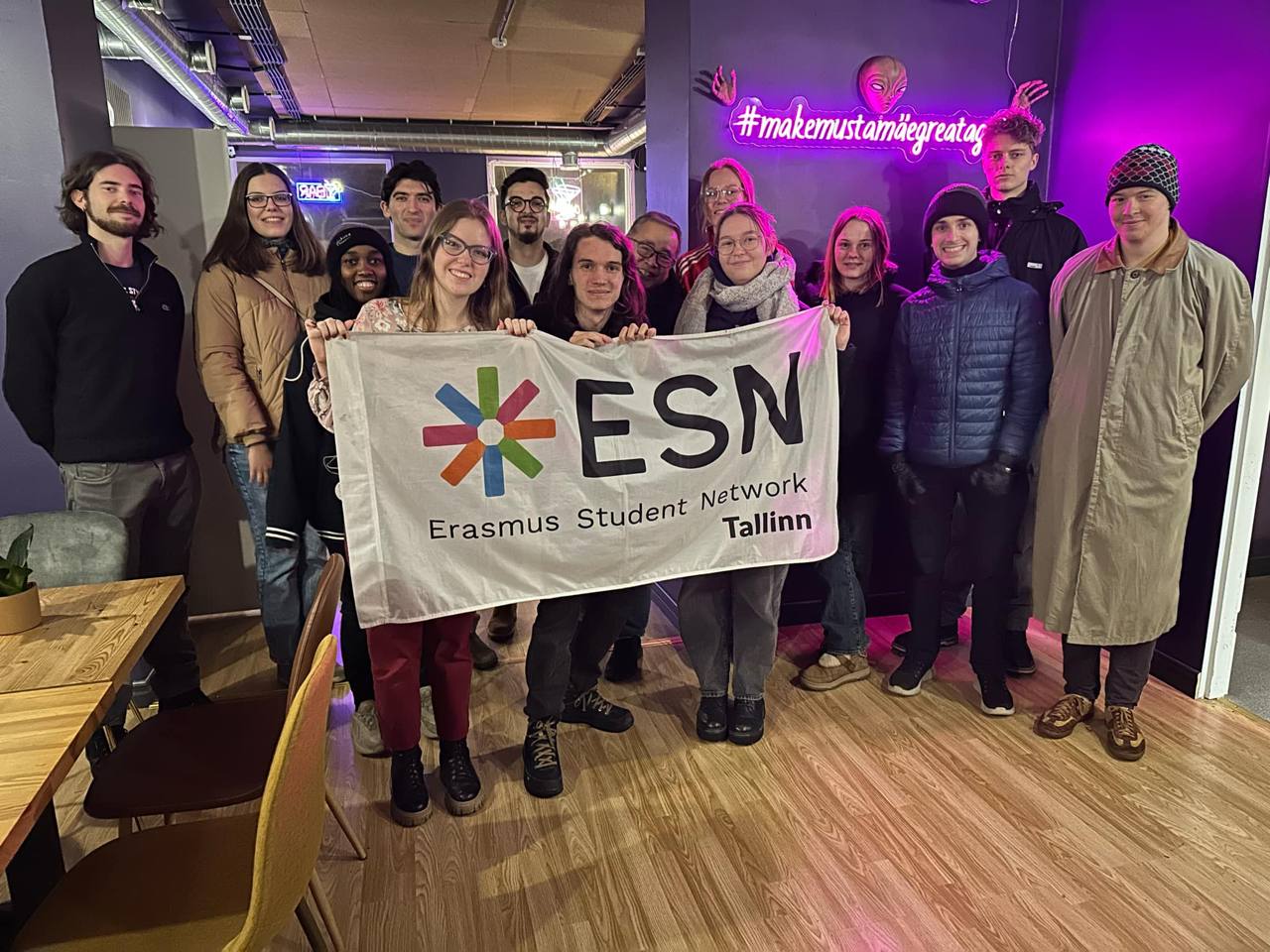 DJ night lights and smoke at Taboo